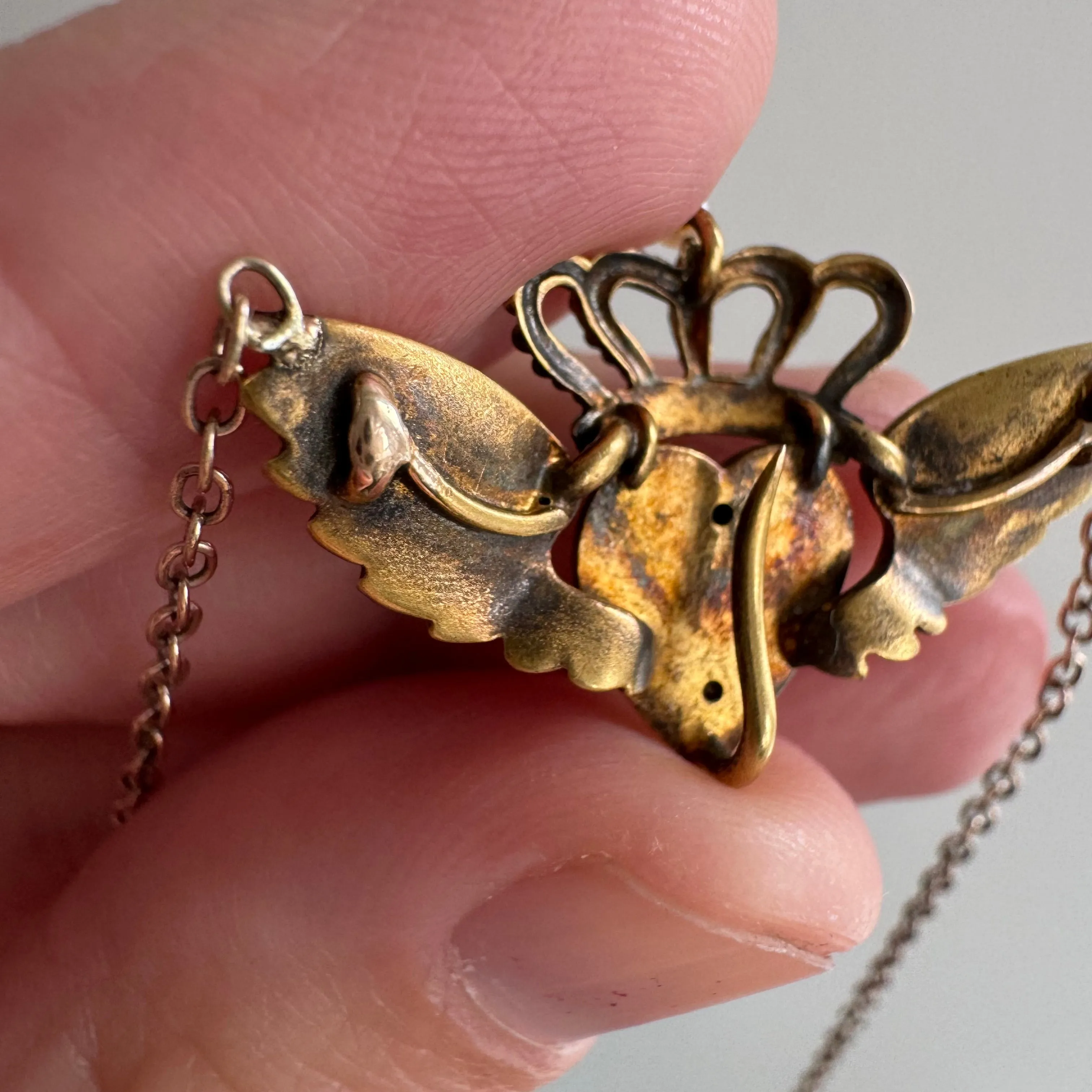 A N T I Q U E // love in flight / 10k and enamel winged and crowned heart / a conversion necklace