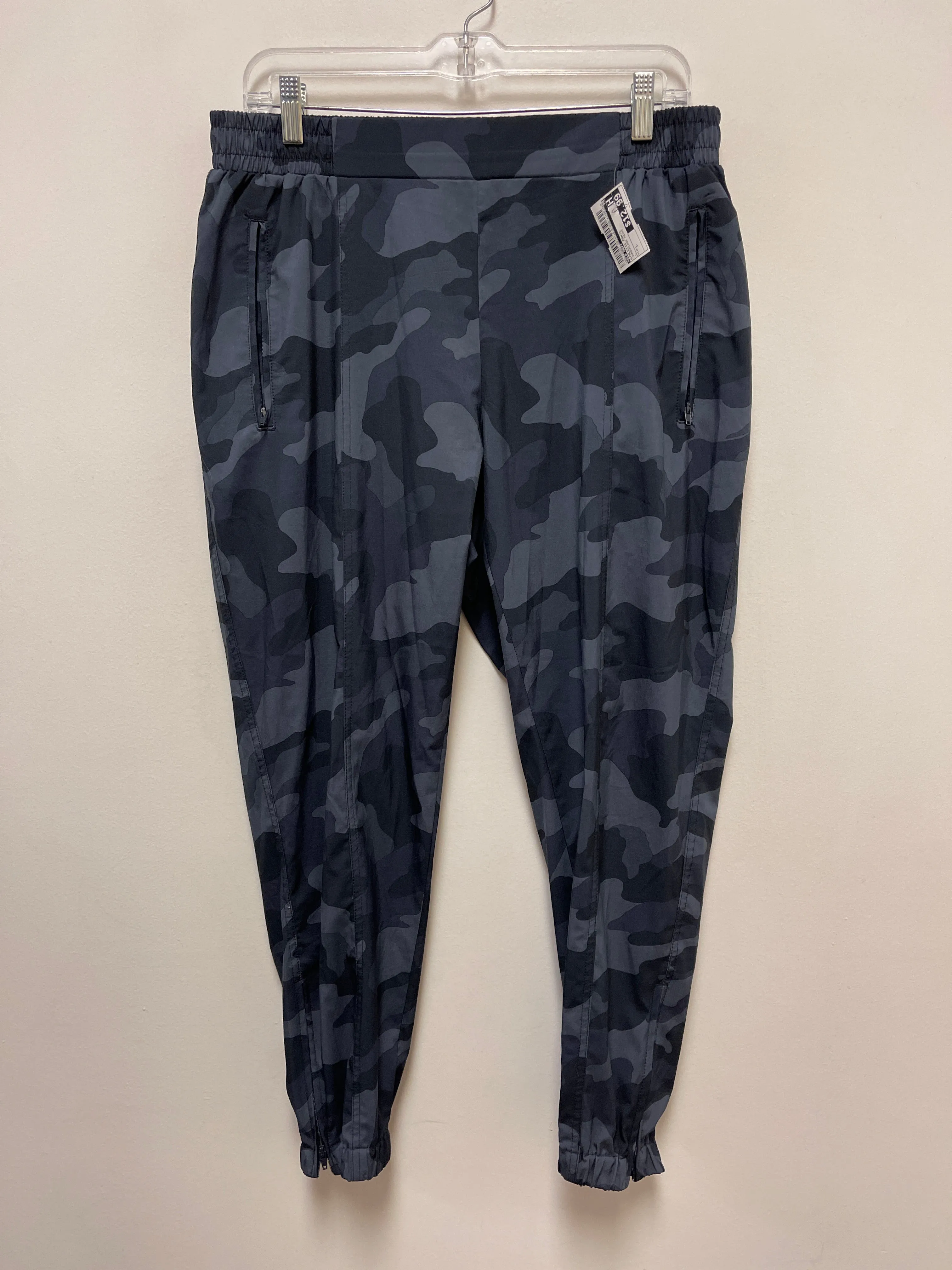 Athletic Pants By Old Navy In Camouflage Print, Size: L