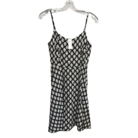 Black & White Dress Casual Short By Old Navy, Size: M