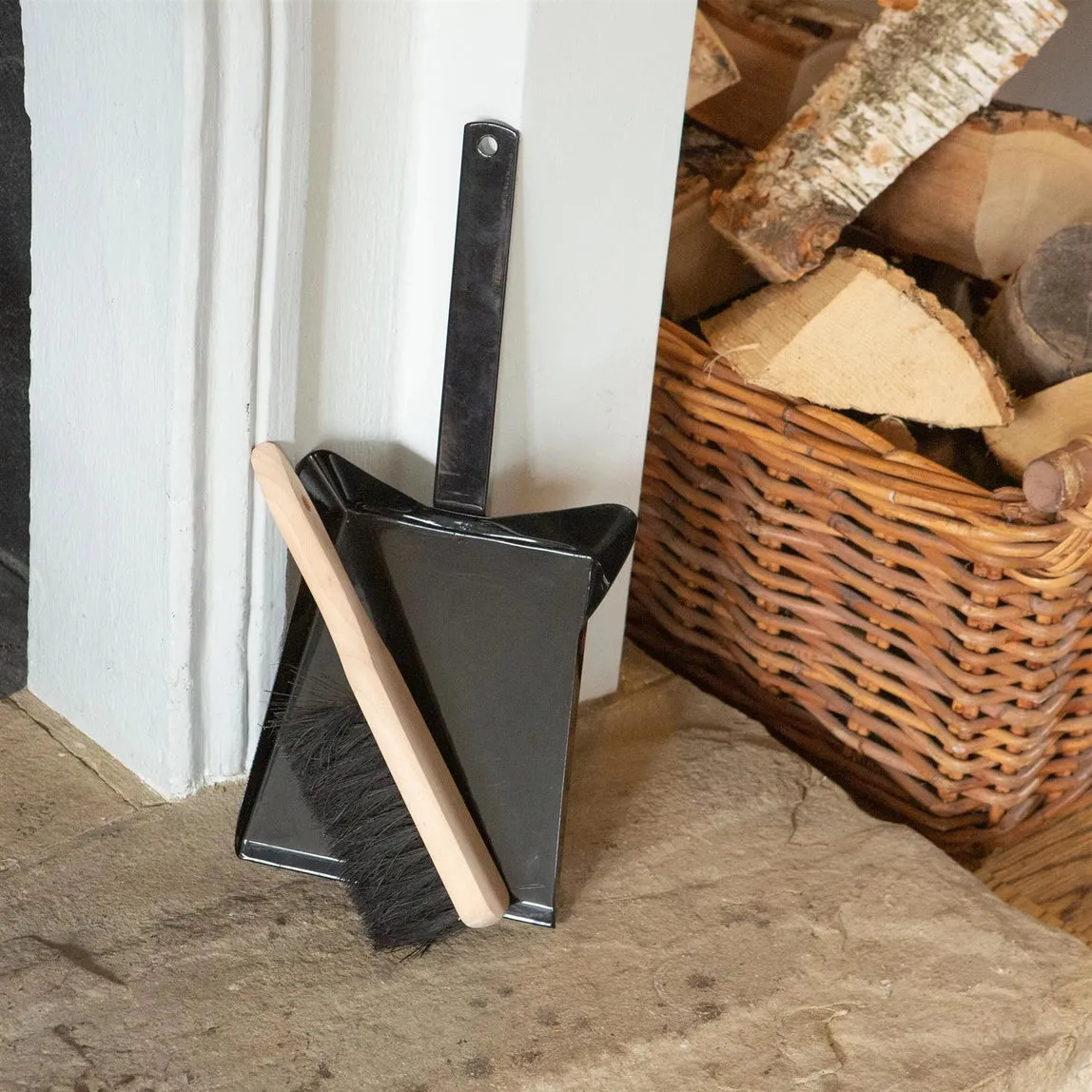 Black Dustpan & Brush Set