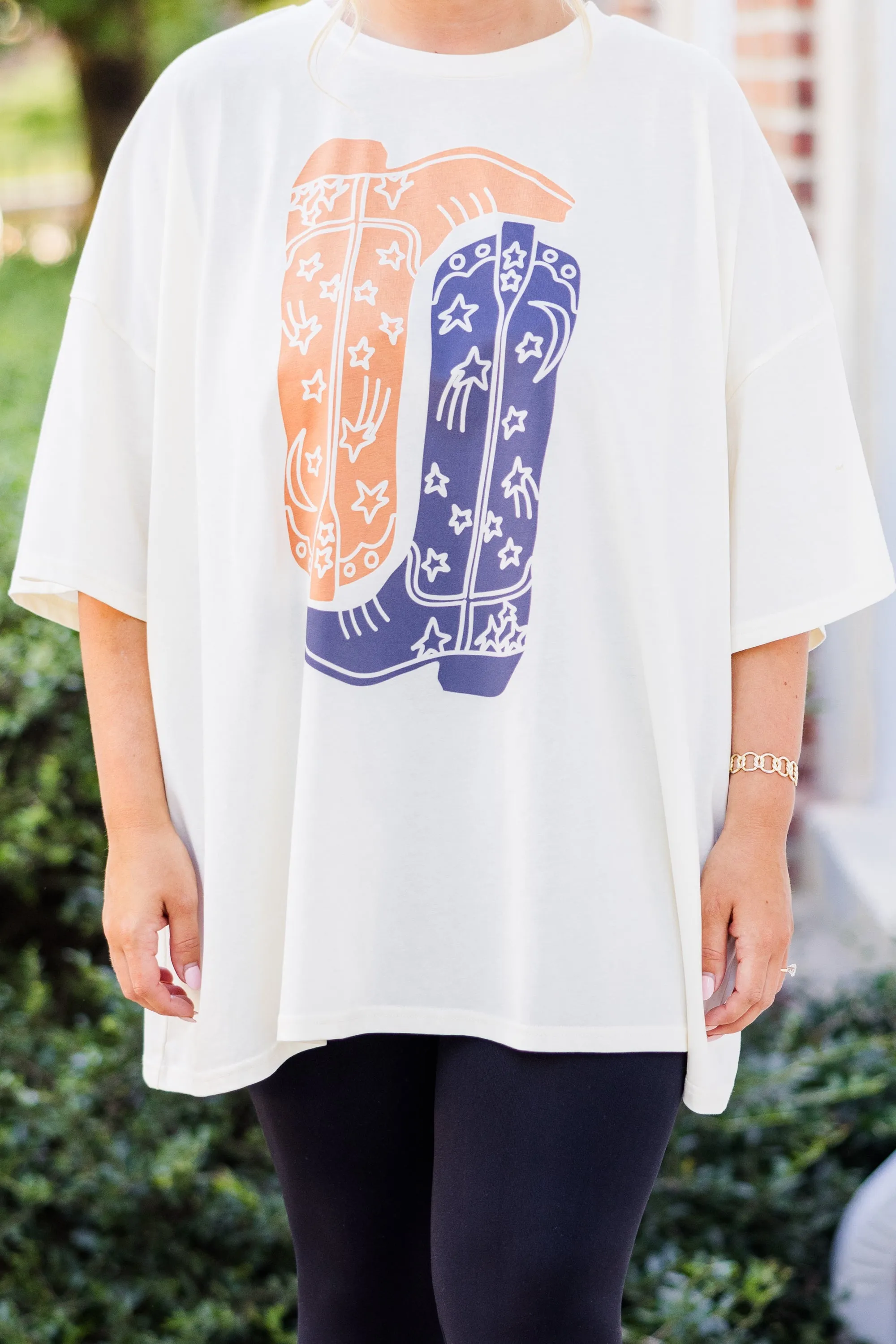 Boot Scootin Game Day Boyfriend Tee, Ivory