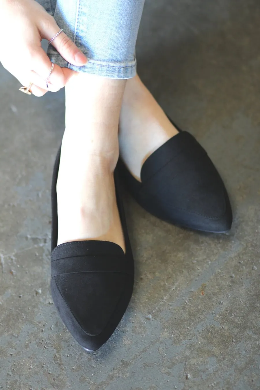 Darby Pointed Toe Flats