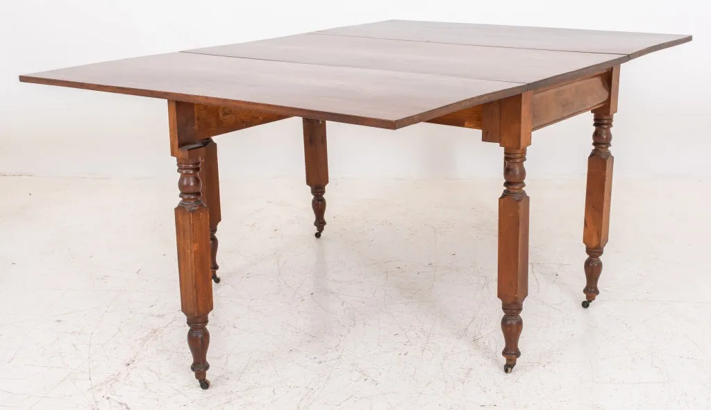 English Victorian Drop Leaf Dining Table, 19th C.