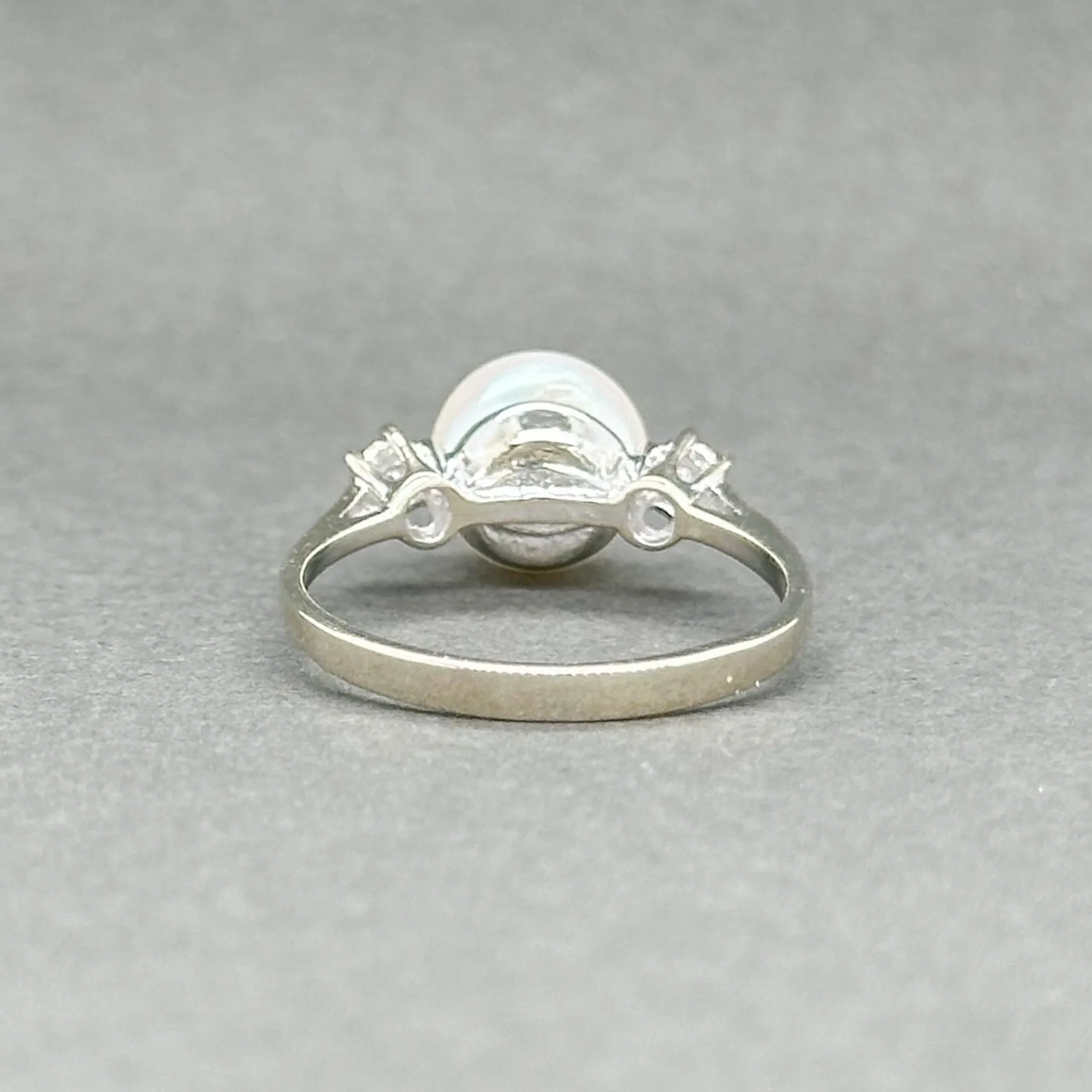 Estate 14K W Gold Akoya Pearl & 0.03ctw G-H/SI1 Diamond Ring