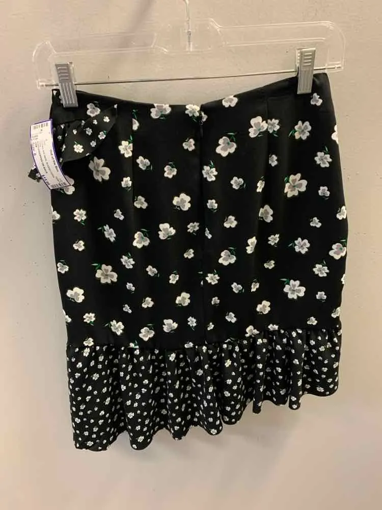 H&M Dresses and Skirts Size 6 BLK/WHT/GRN Floral Skirt