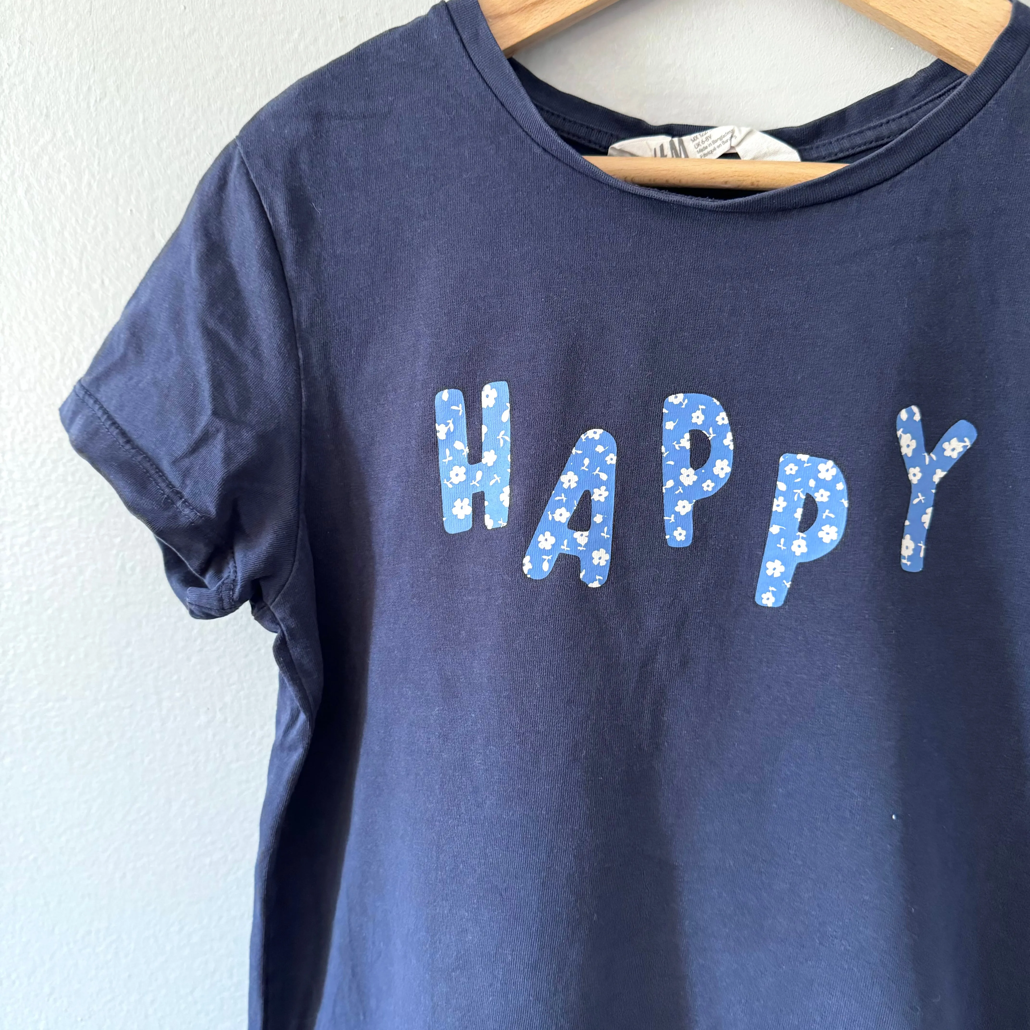 H&M / Happy T-shirt / 6-8Y