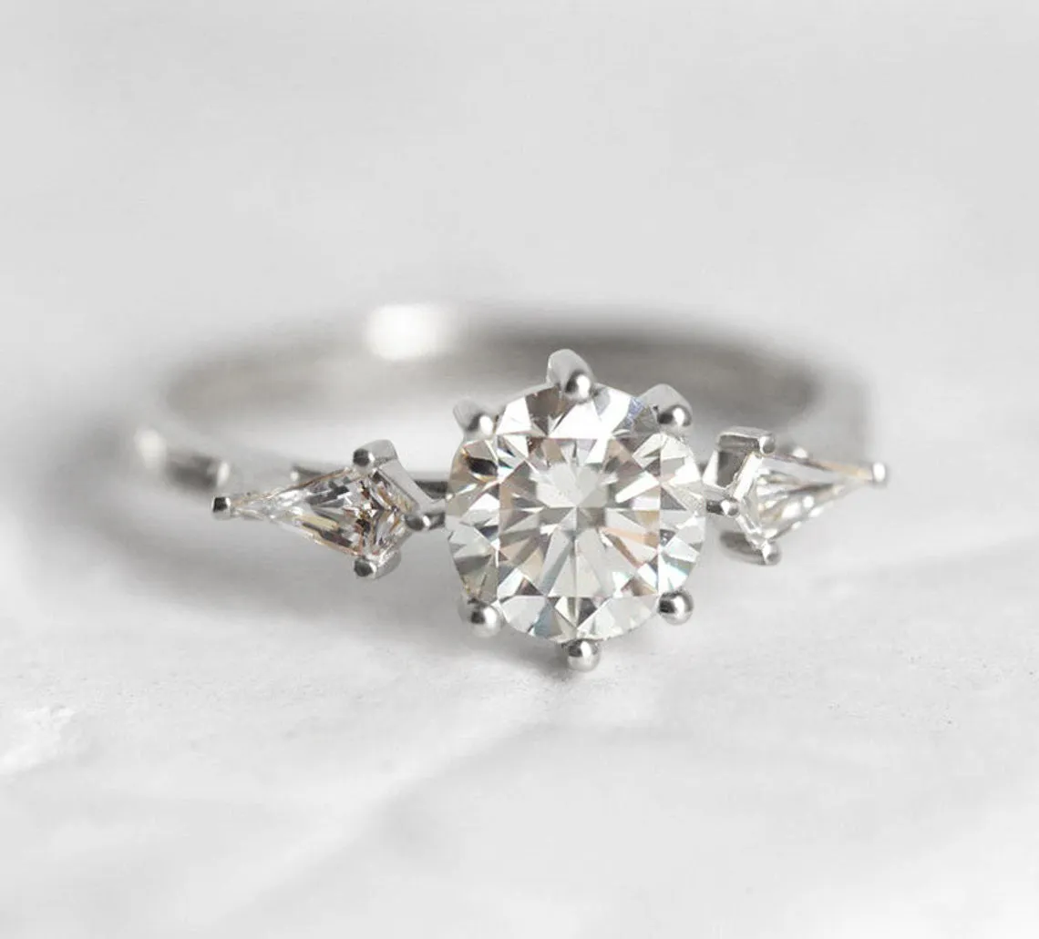 Jolie Diamond Ring