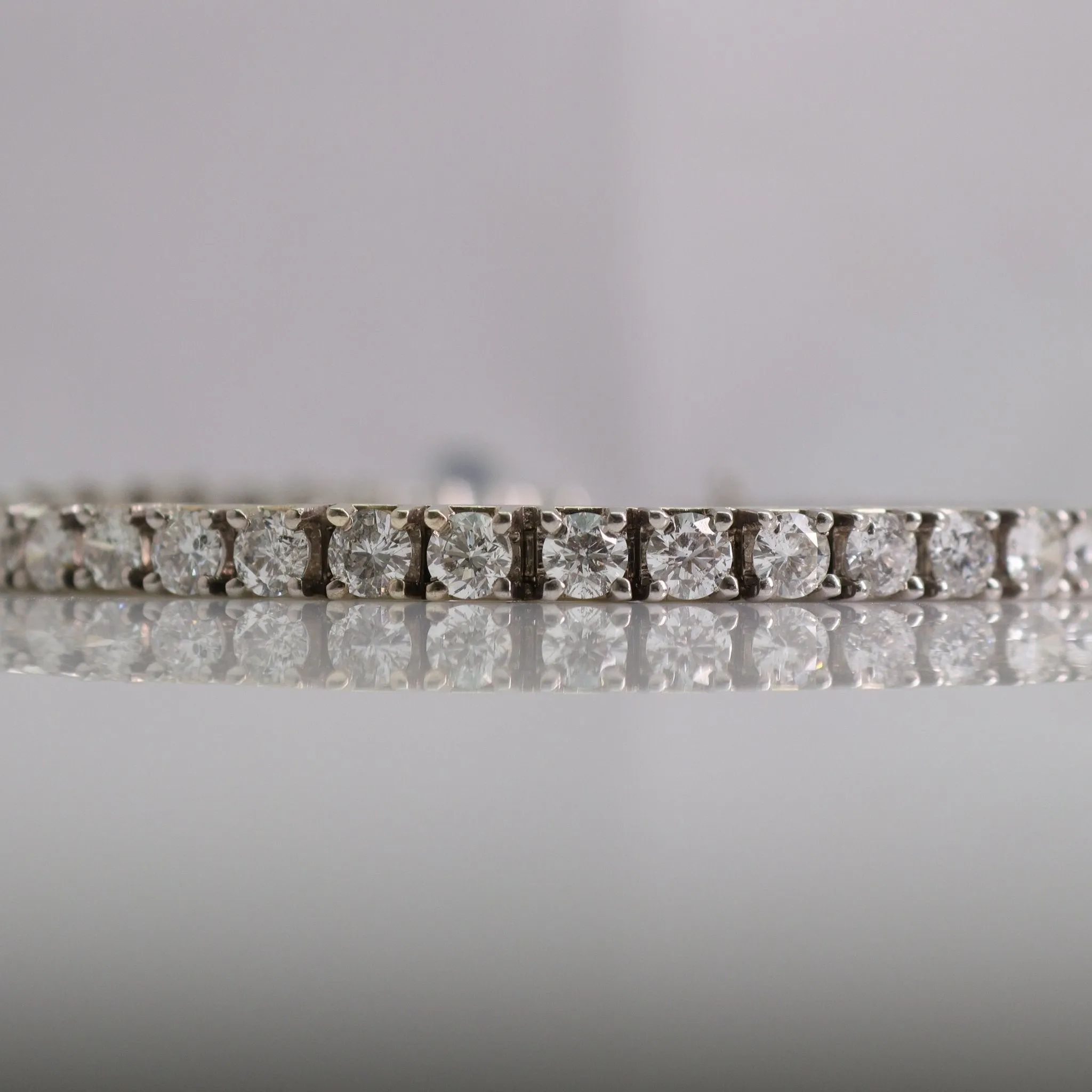 Vintage White Gold Diamond Line Bracelet - 7 carats