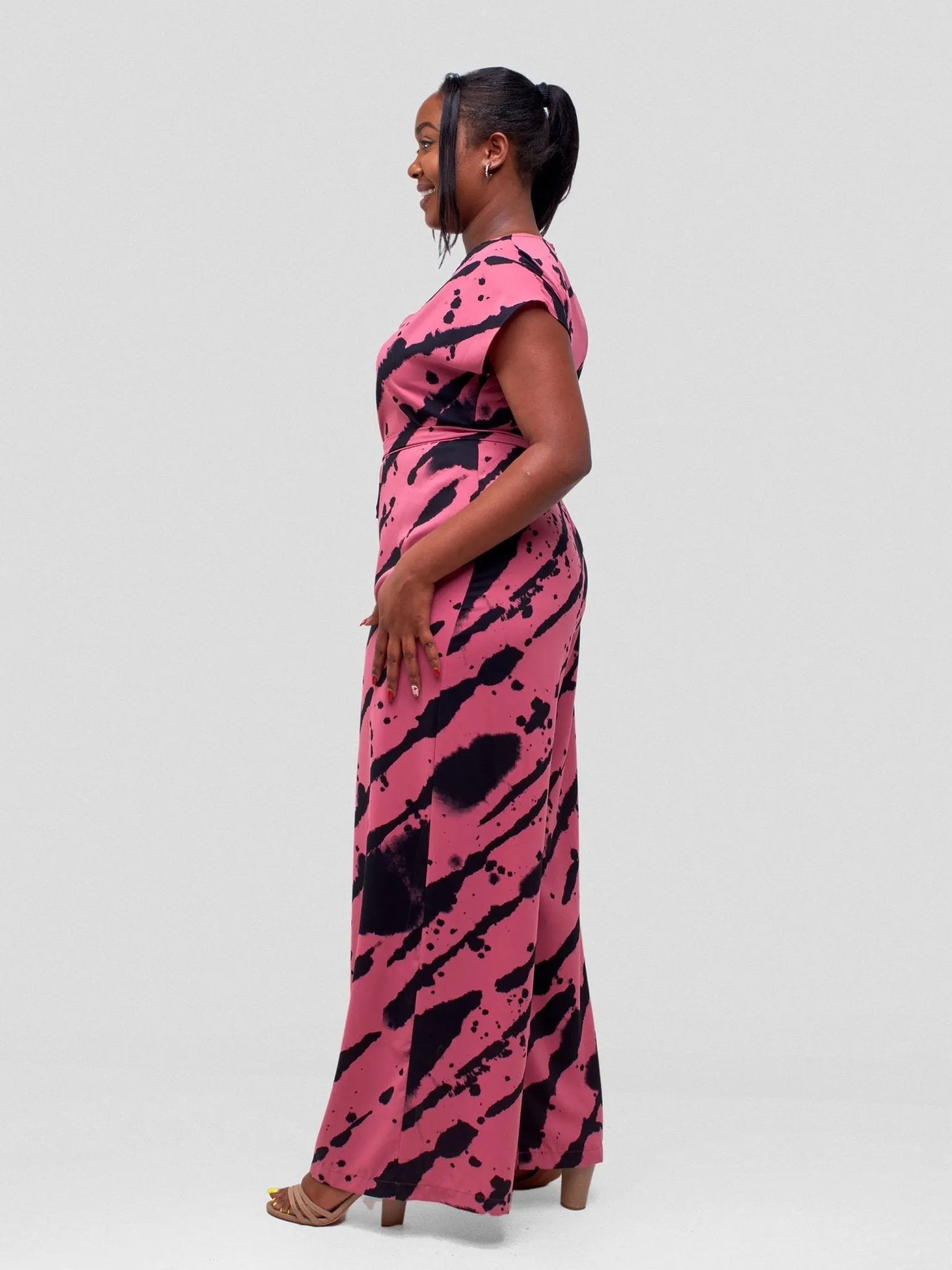 Vivo Ava Jumpsuit - Pink / Black Mistari Diagonal Print