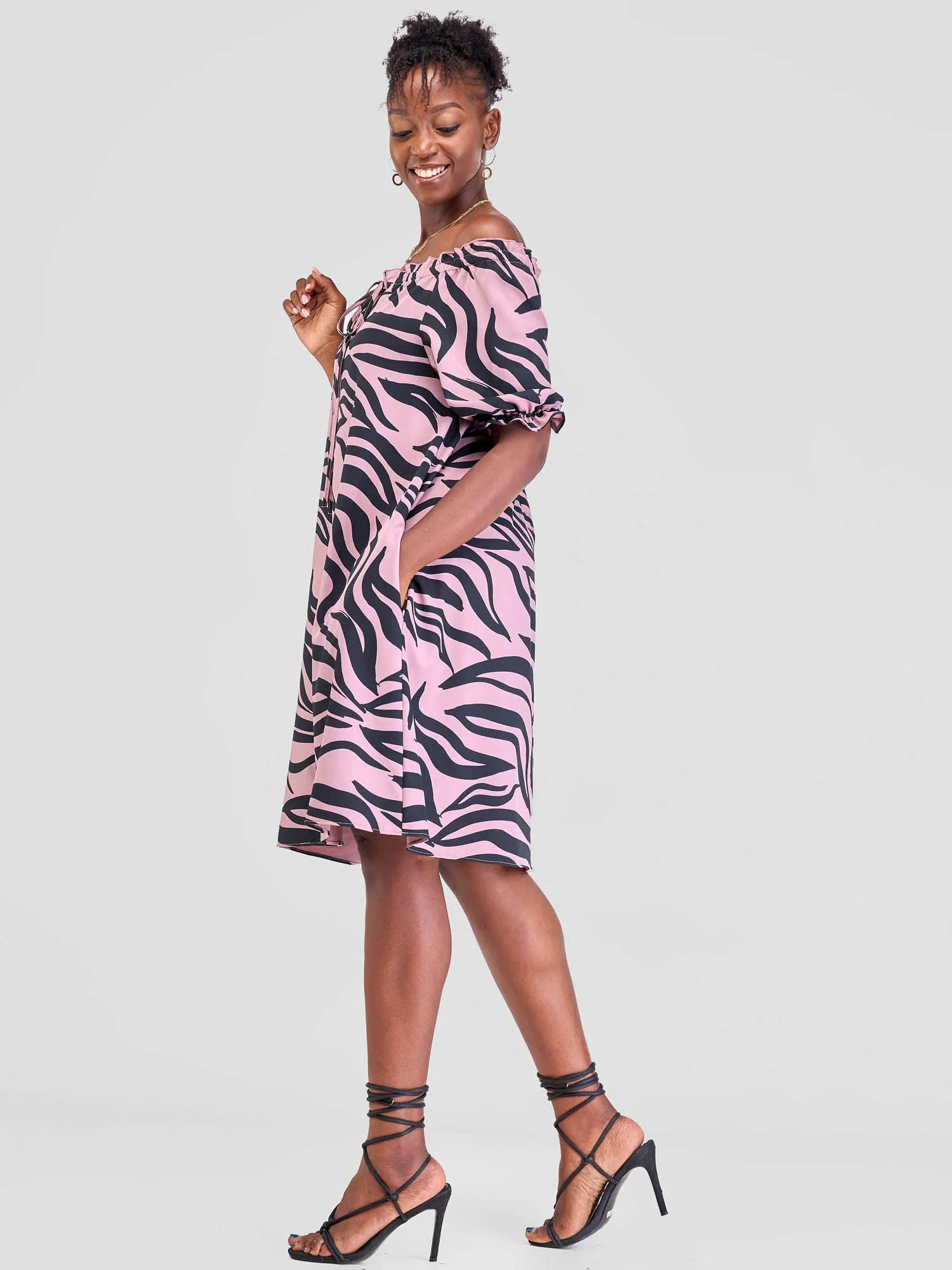 Vivo Situ Off Shoulder Tie Dress - Peach / Black Tiri Print