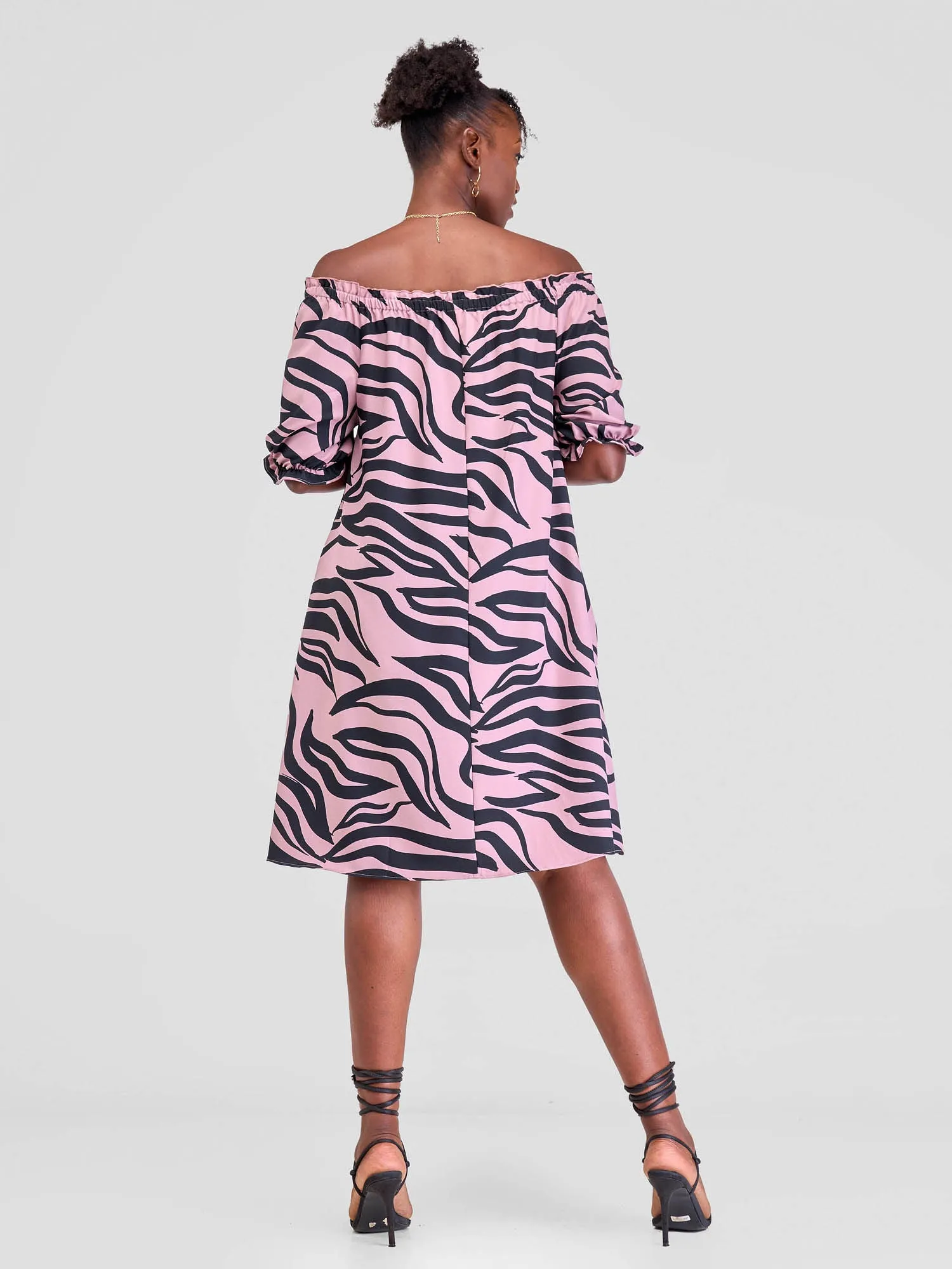 Vivo Situ Off Shoulder Tie Dress - Peach / Black Tiri Print