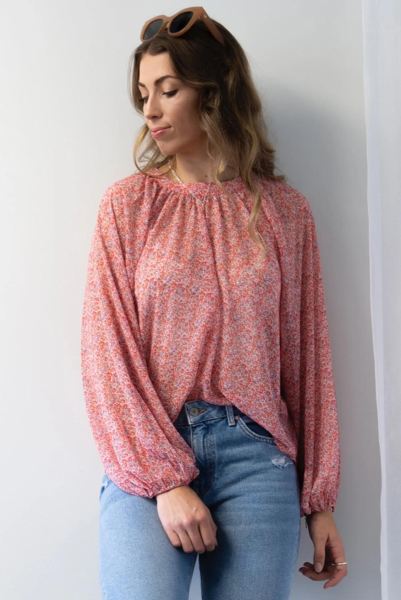 Weekend Away Red Burst Puff LS Top